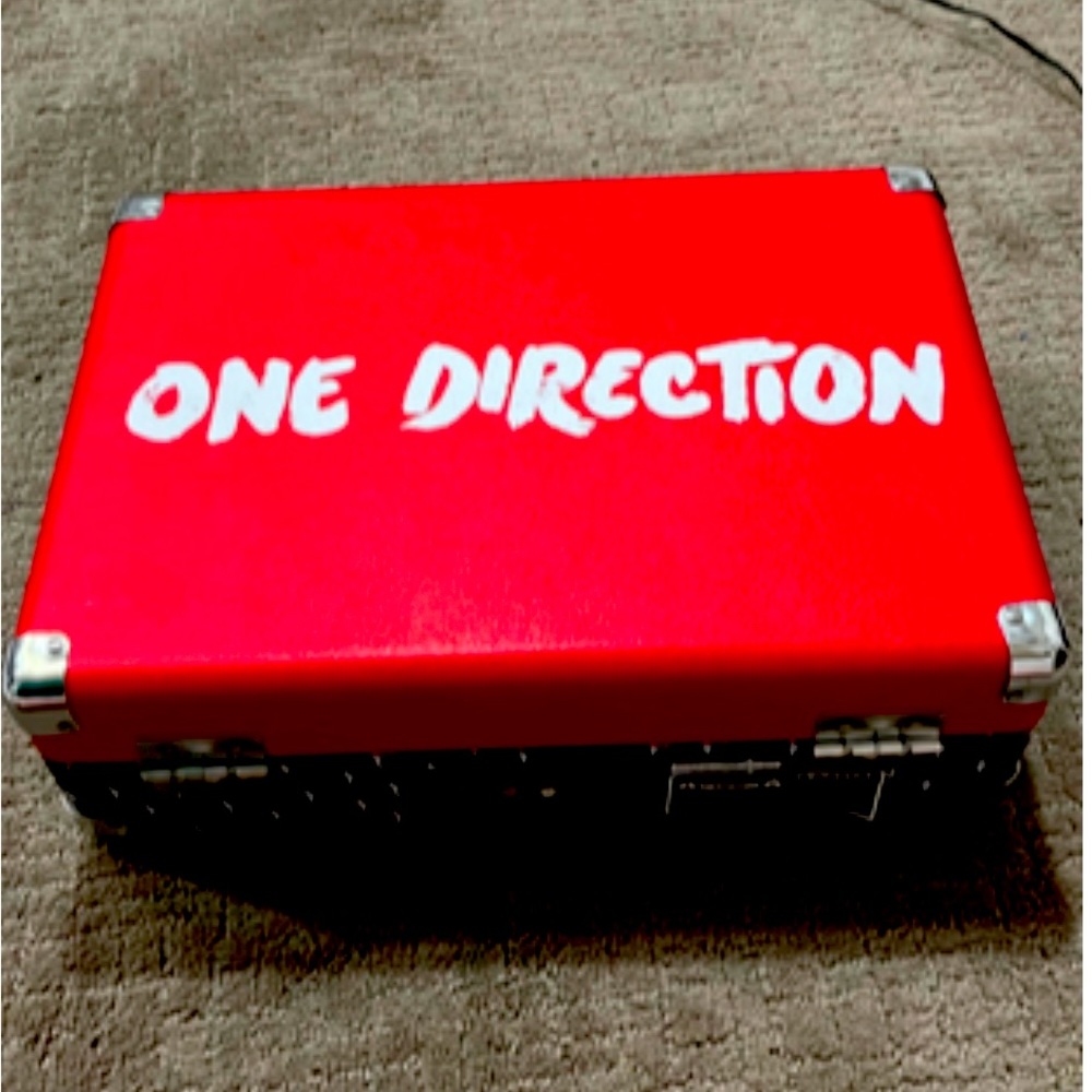 One direction record player